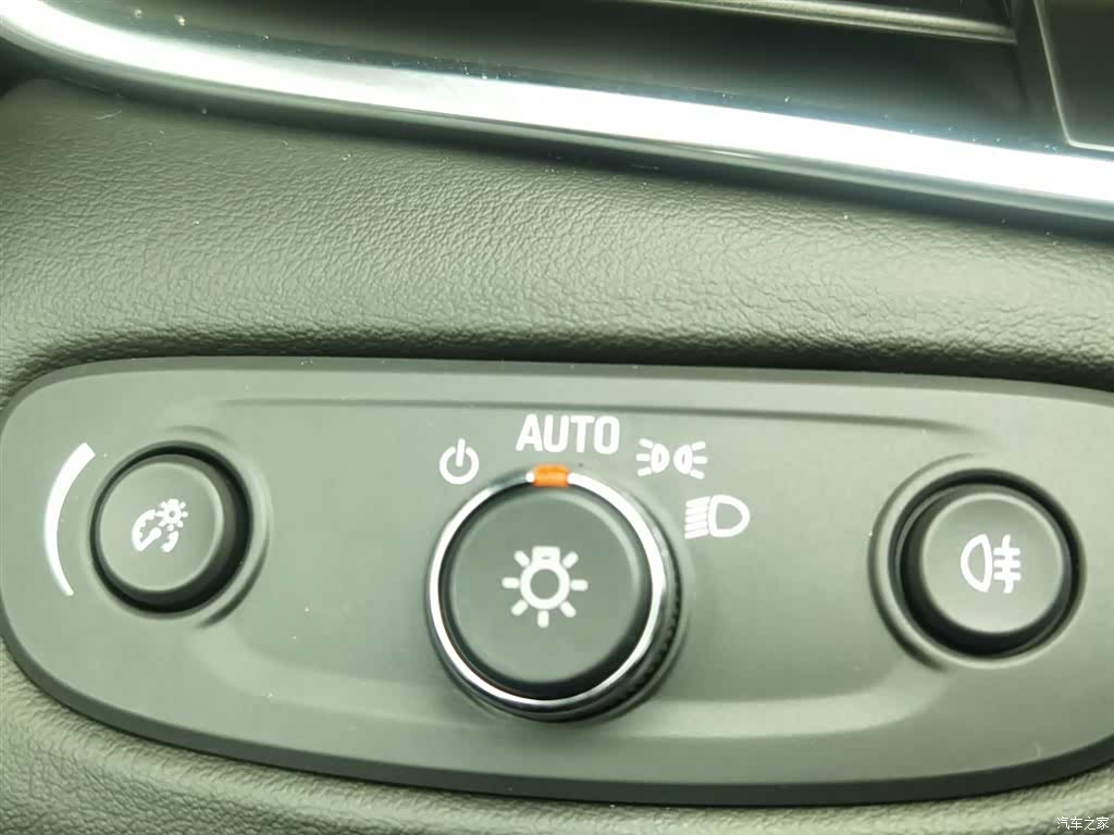 Buick LaCrosse, 2020 21