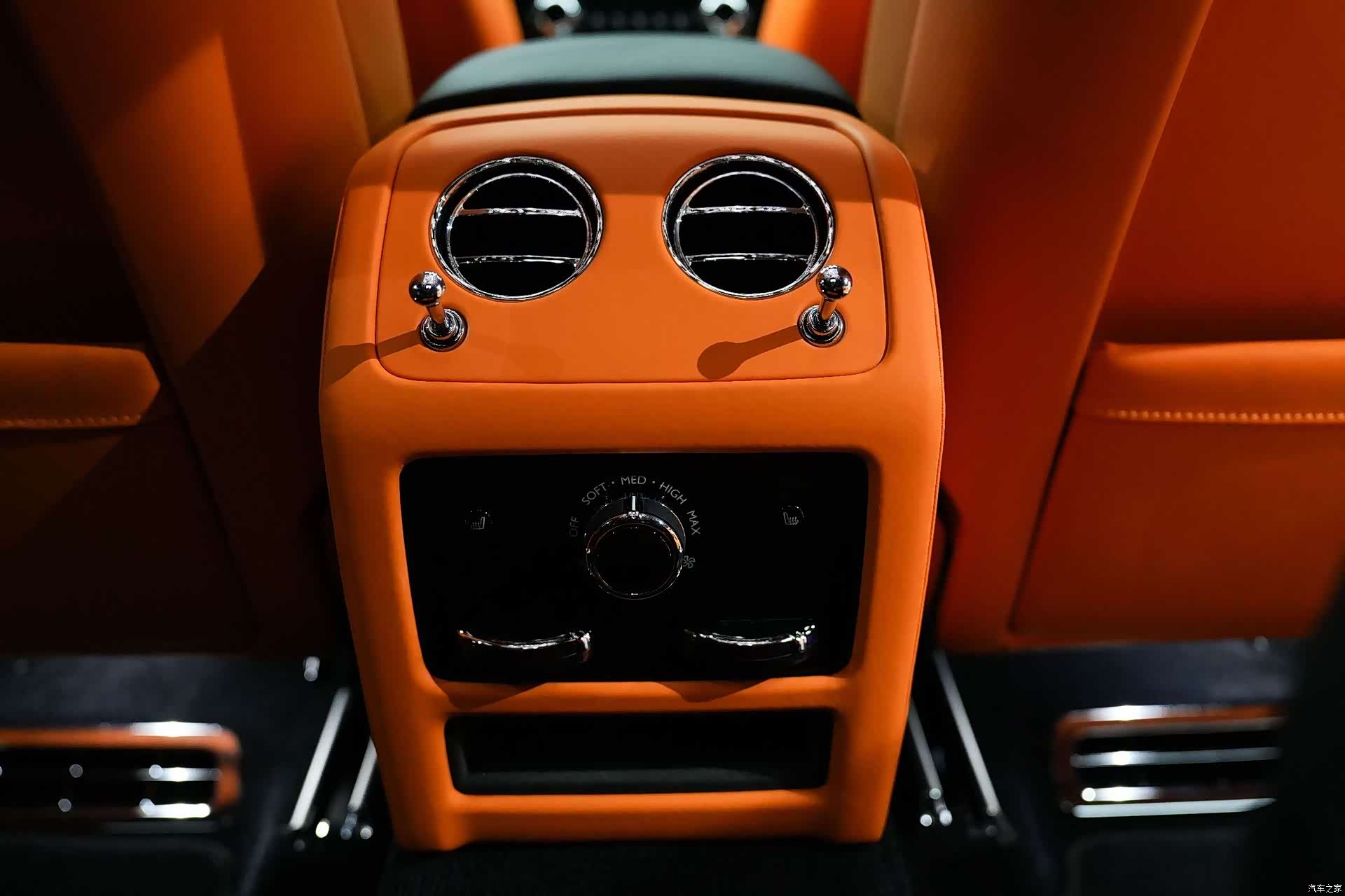Rolls-Royce Ghost, 2025 41