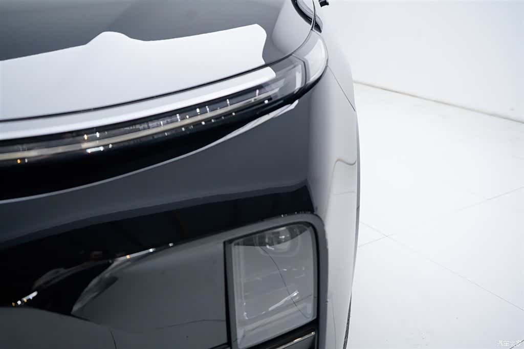 Li Auto L9, 2023 14
