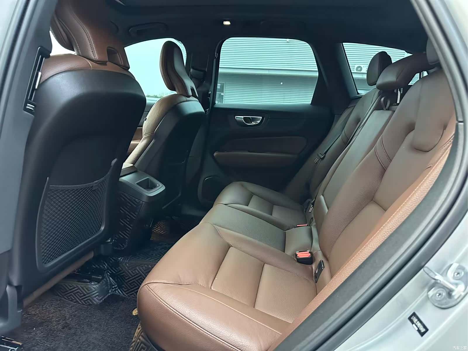 Volvo XC60, 2023 8