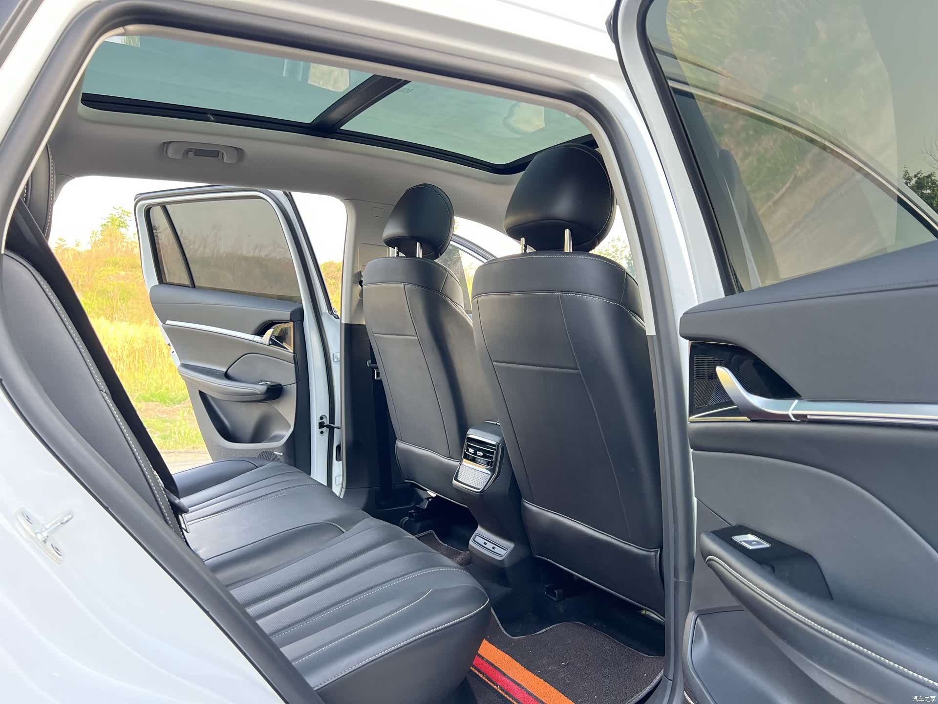Roewe RX5, 2022 19