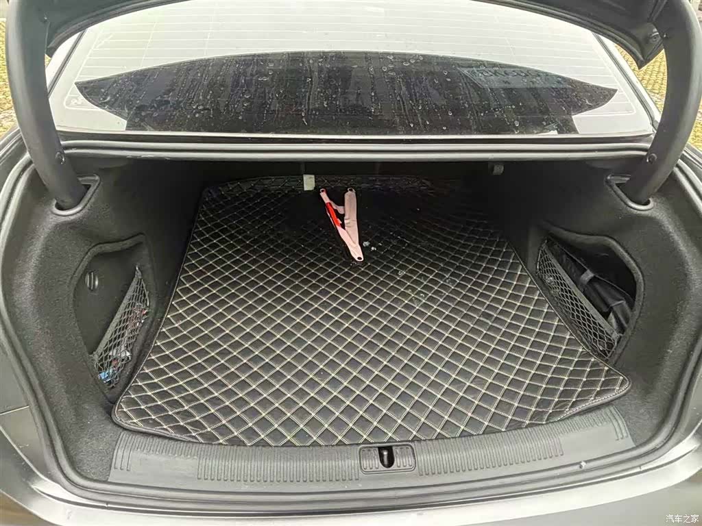 Audi A4L, 2022 9