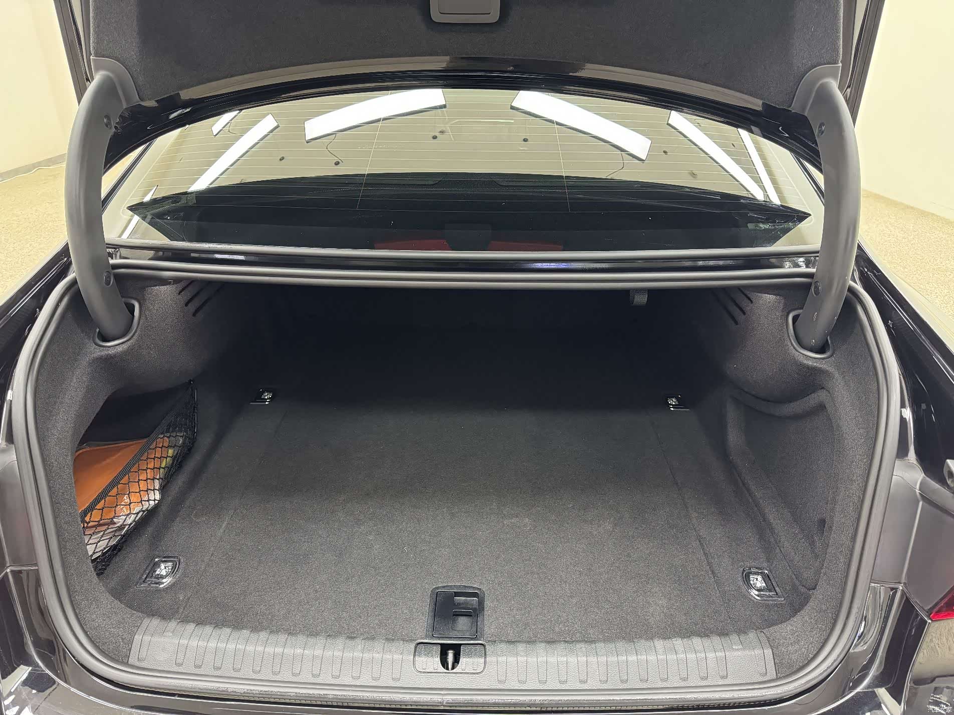 Audi A7L, 2025 18