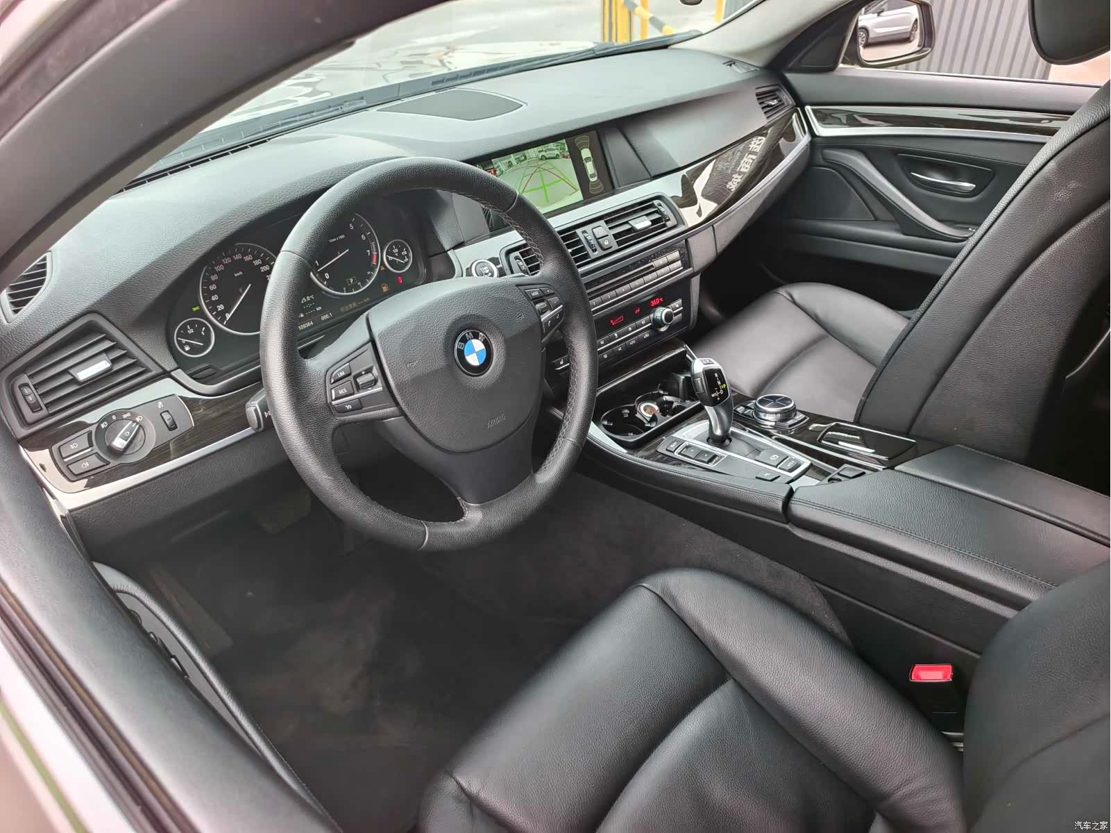 BMW 5 Series, 2012 10