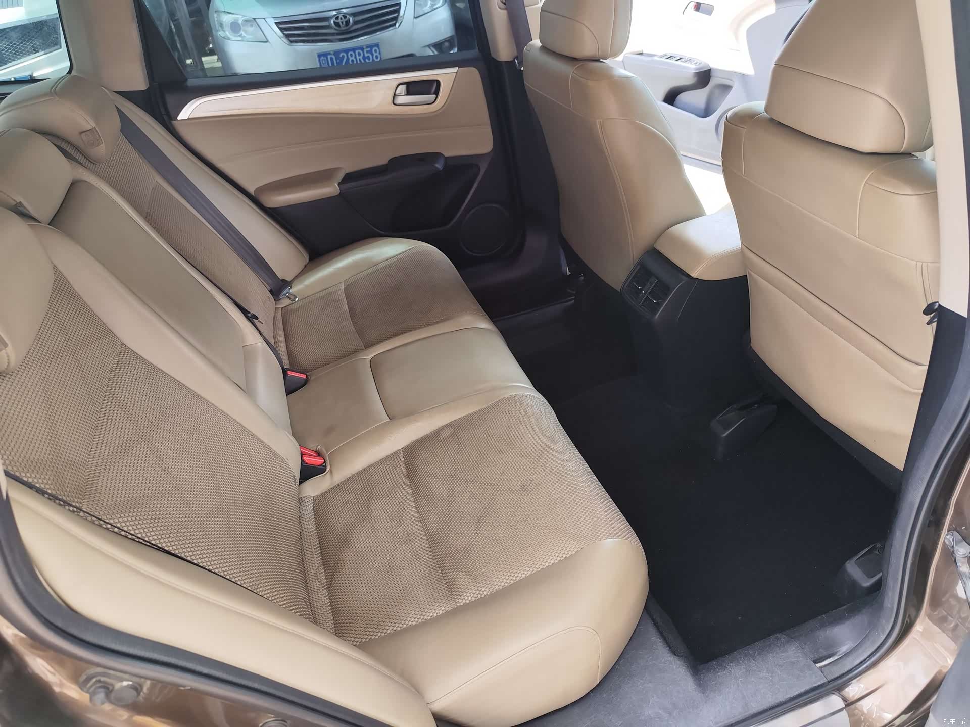Honda Jade, 2016 6