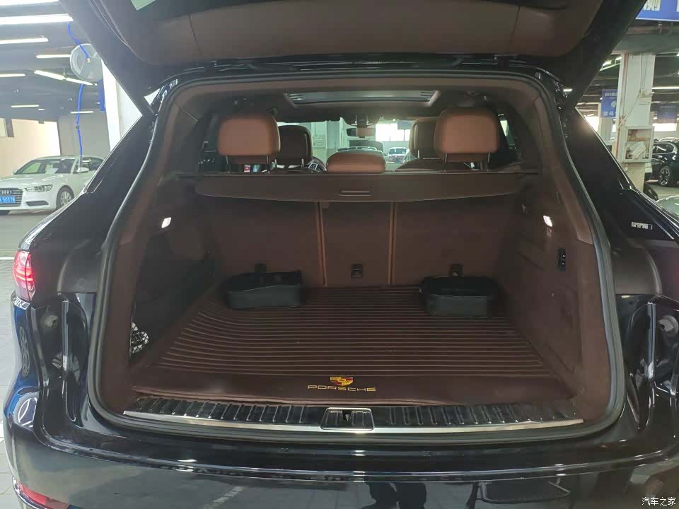 Porsche Cayenne, 2022 9