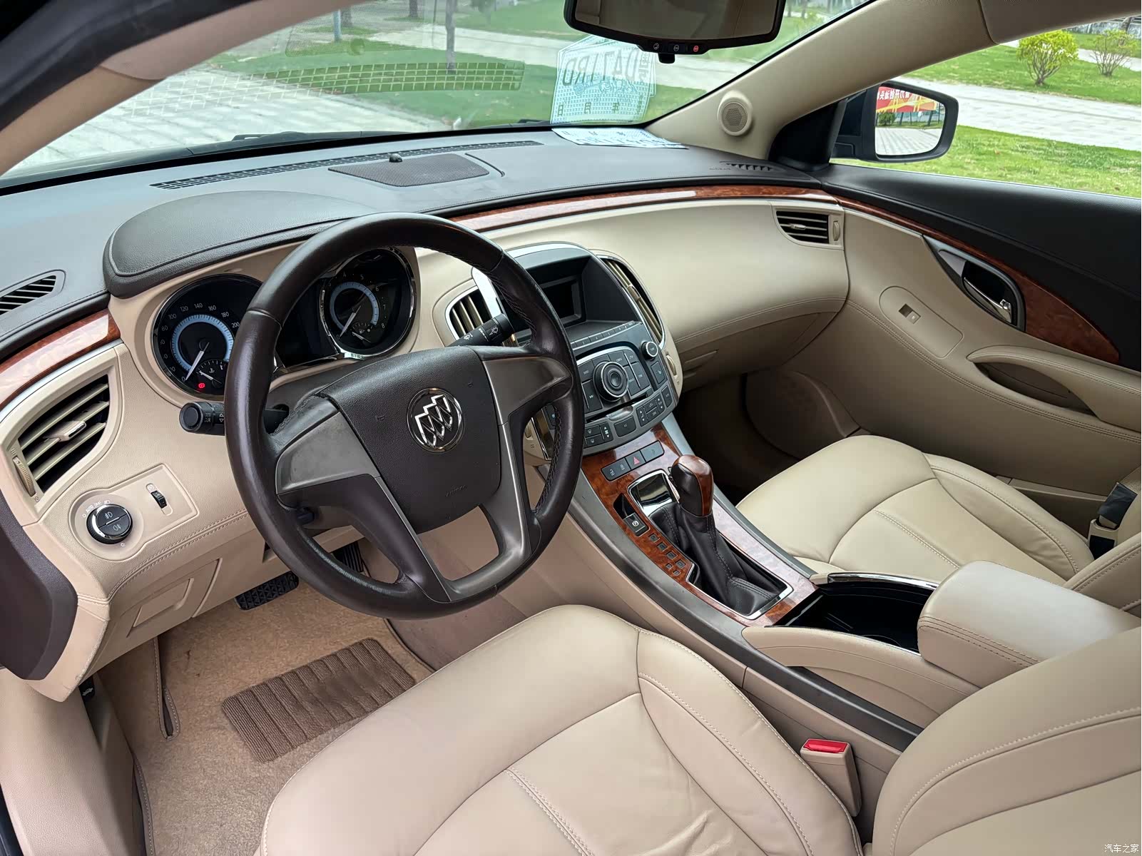 Buick LaCrosse, 2013 11