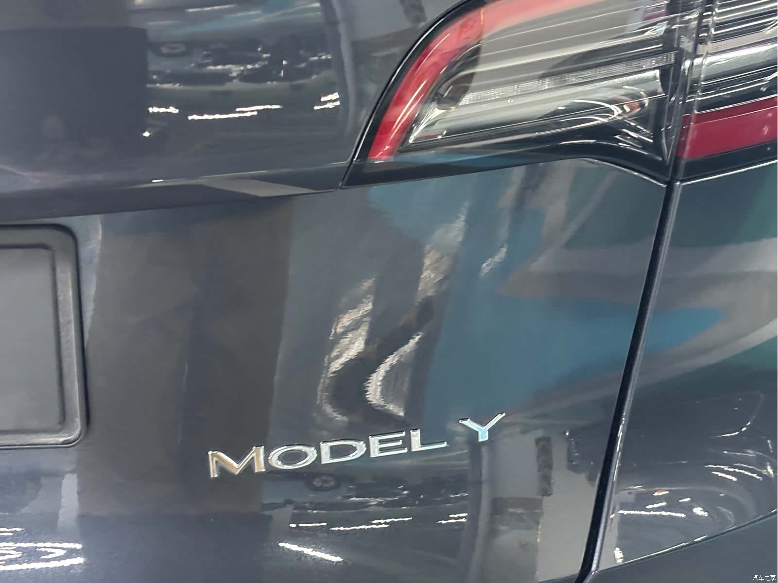 Tesla Model Y, 2024 17