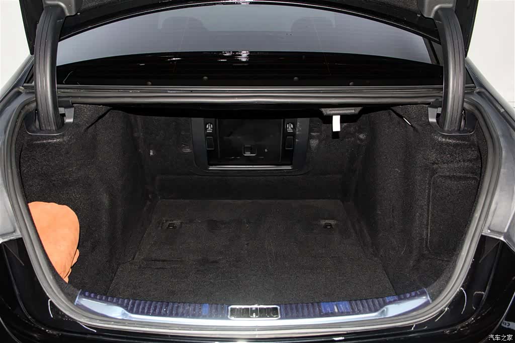 Maybach S-Class, 2022 35