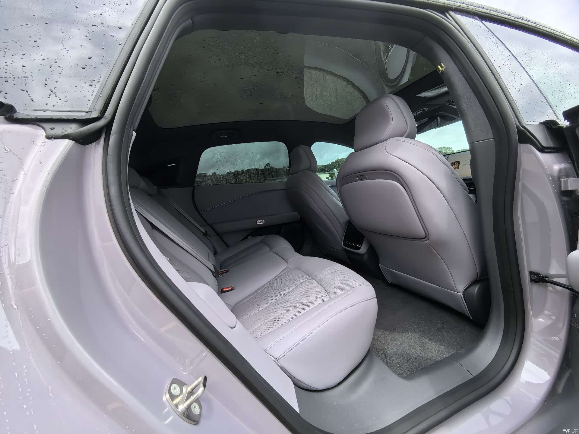 Xpeng P7, 2026 16