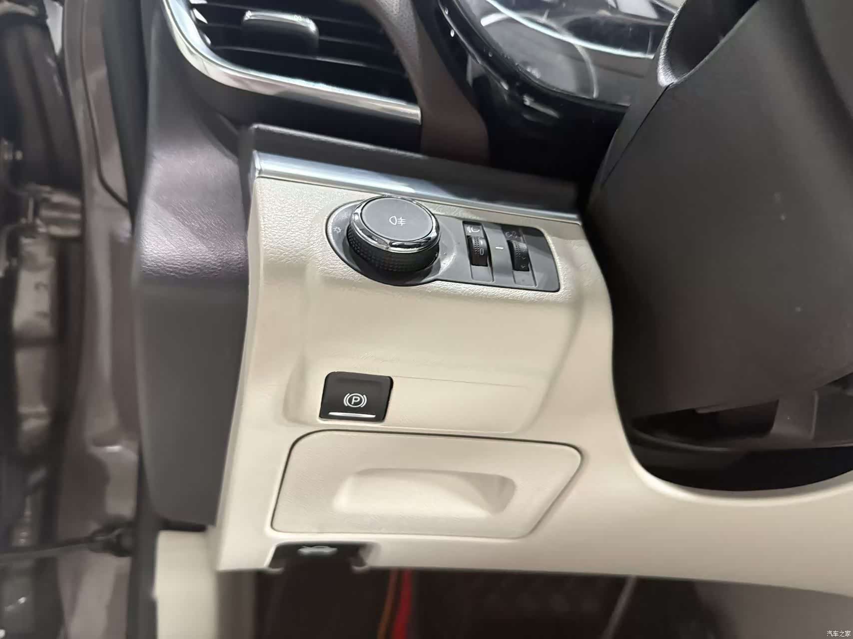 Buick GL8, 2021 6