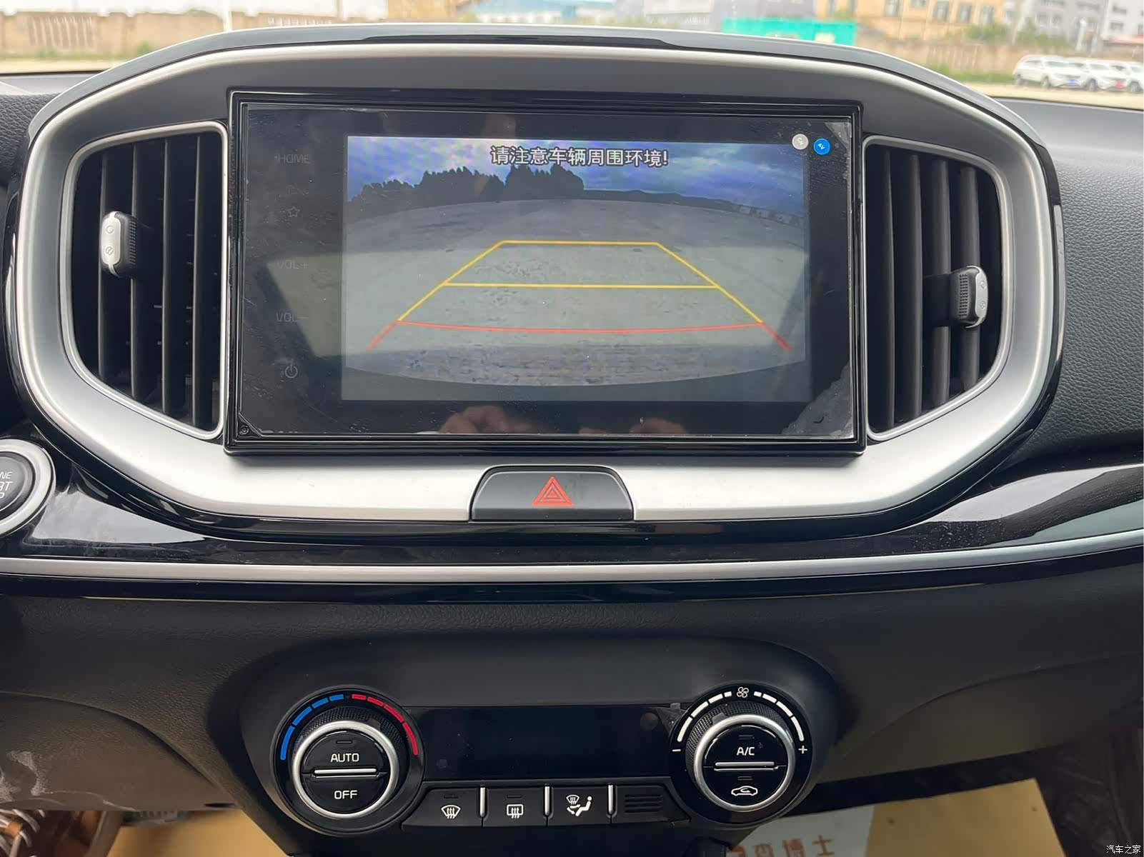 Kia KX1, 2022 13