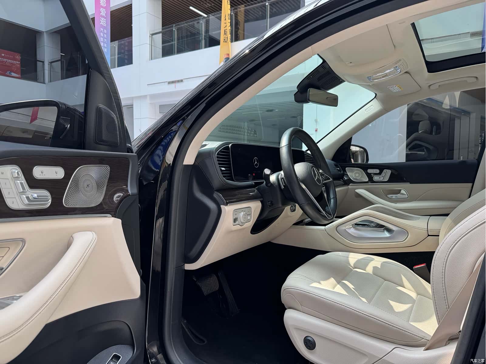 Mercedes-Benz GLE, 2024 9
