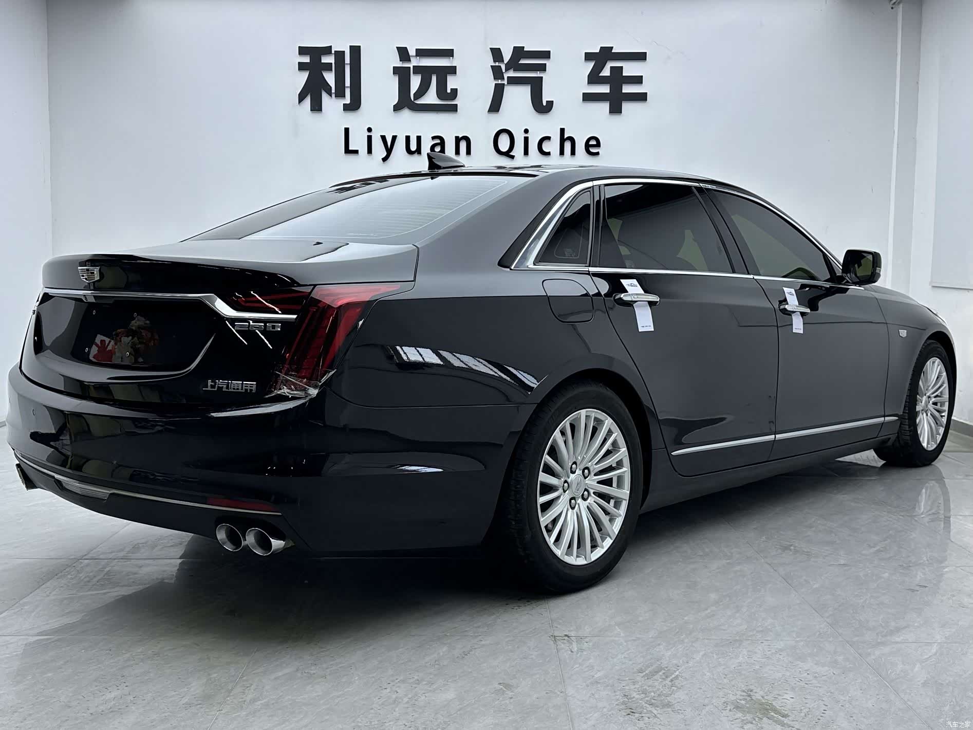 Cadillac CT6, 2022 15