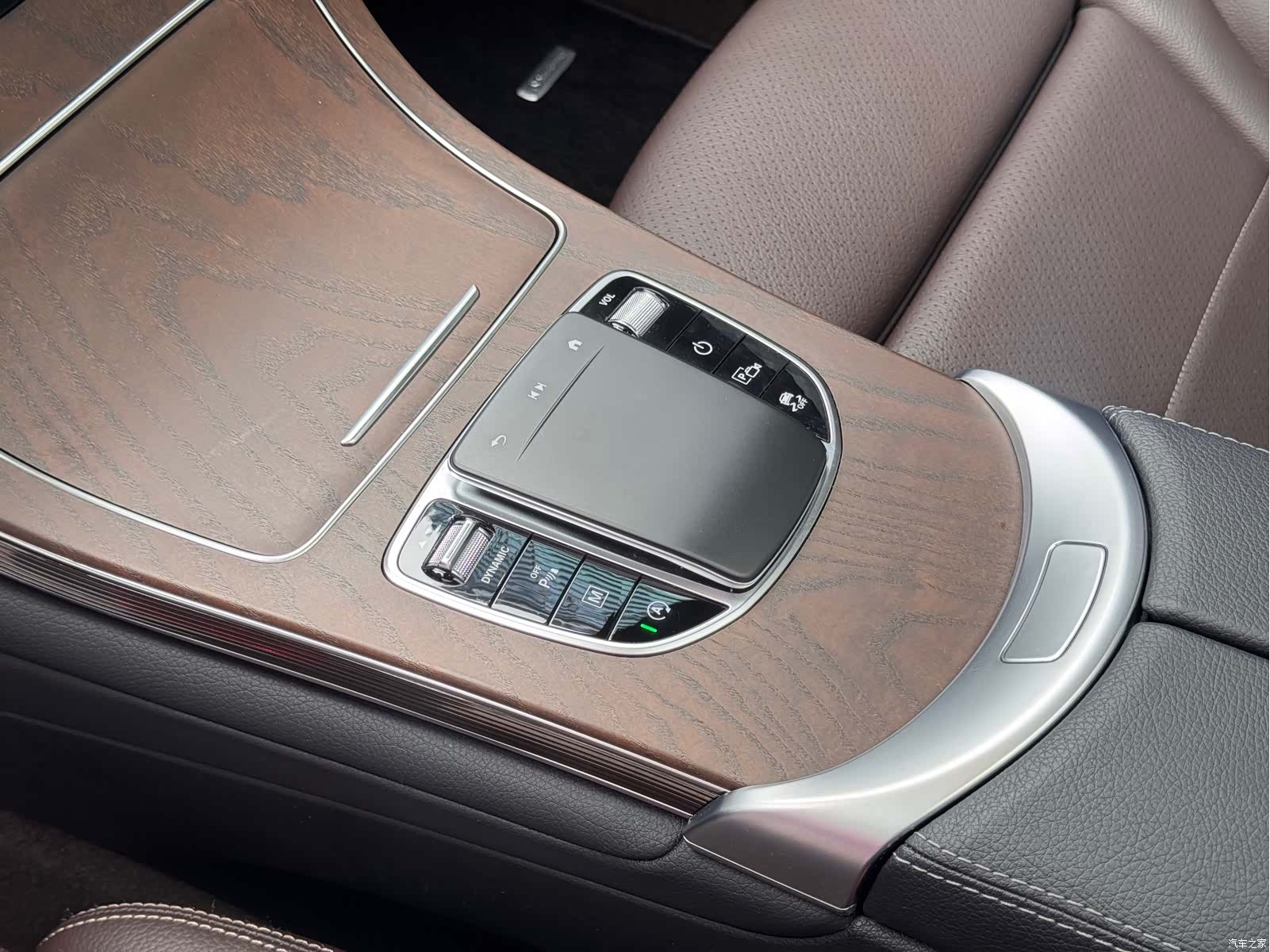 Mercedes-Benz GLC, 2023 14