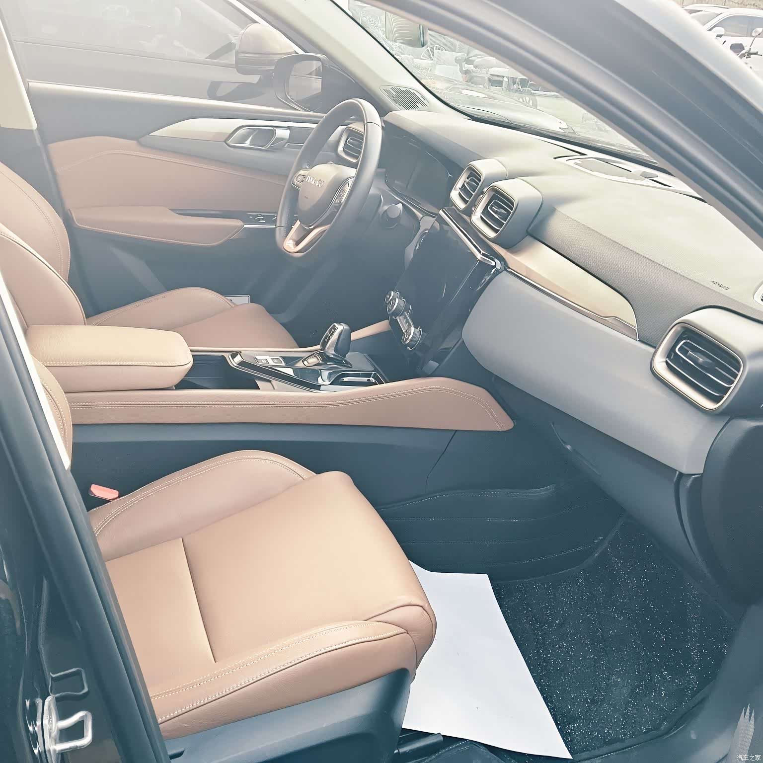 Lynk & Co 01, 2019 8