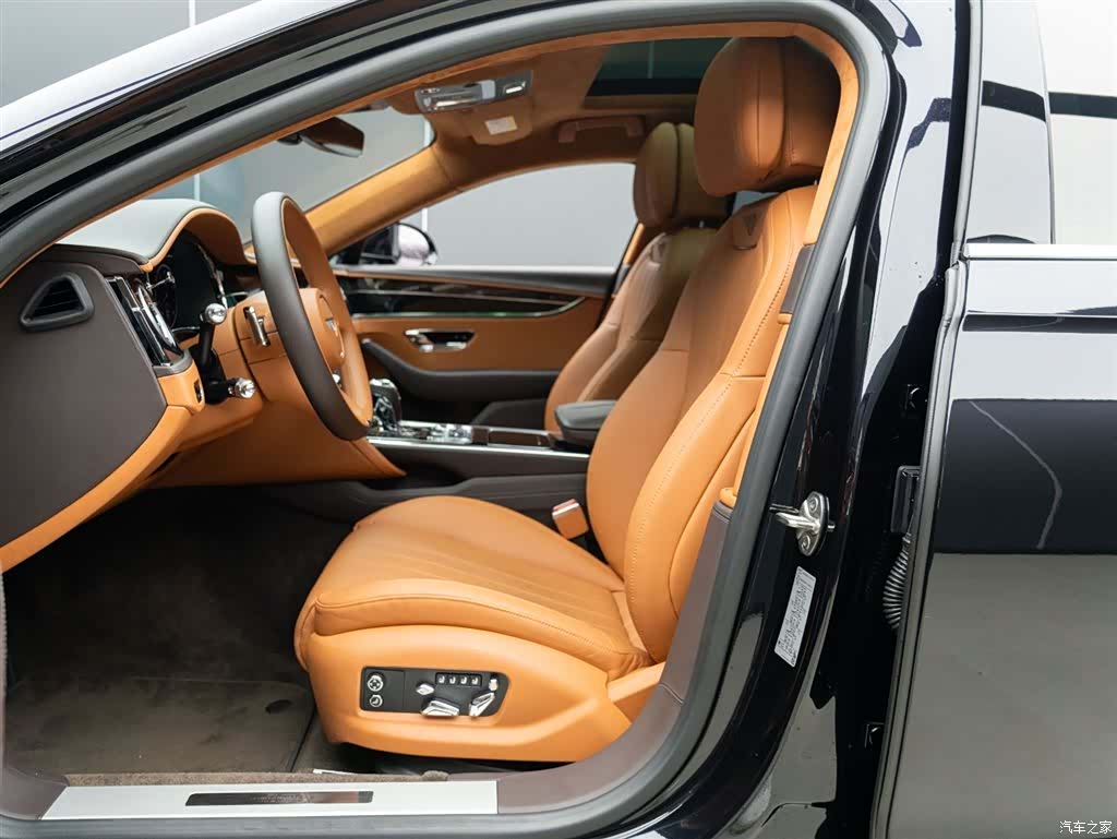 Bentley Flying Spur, 2022 11
