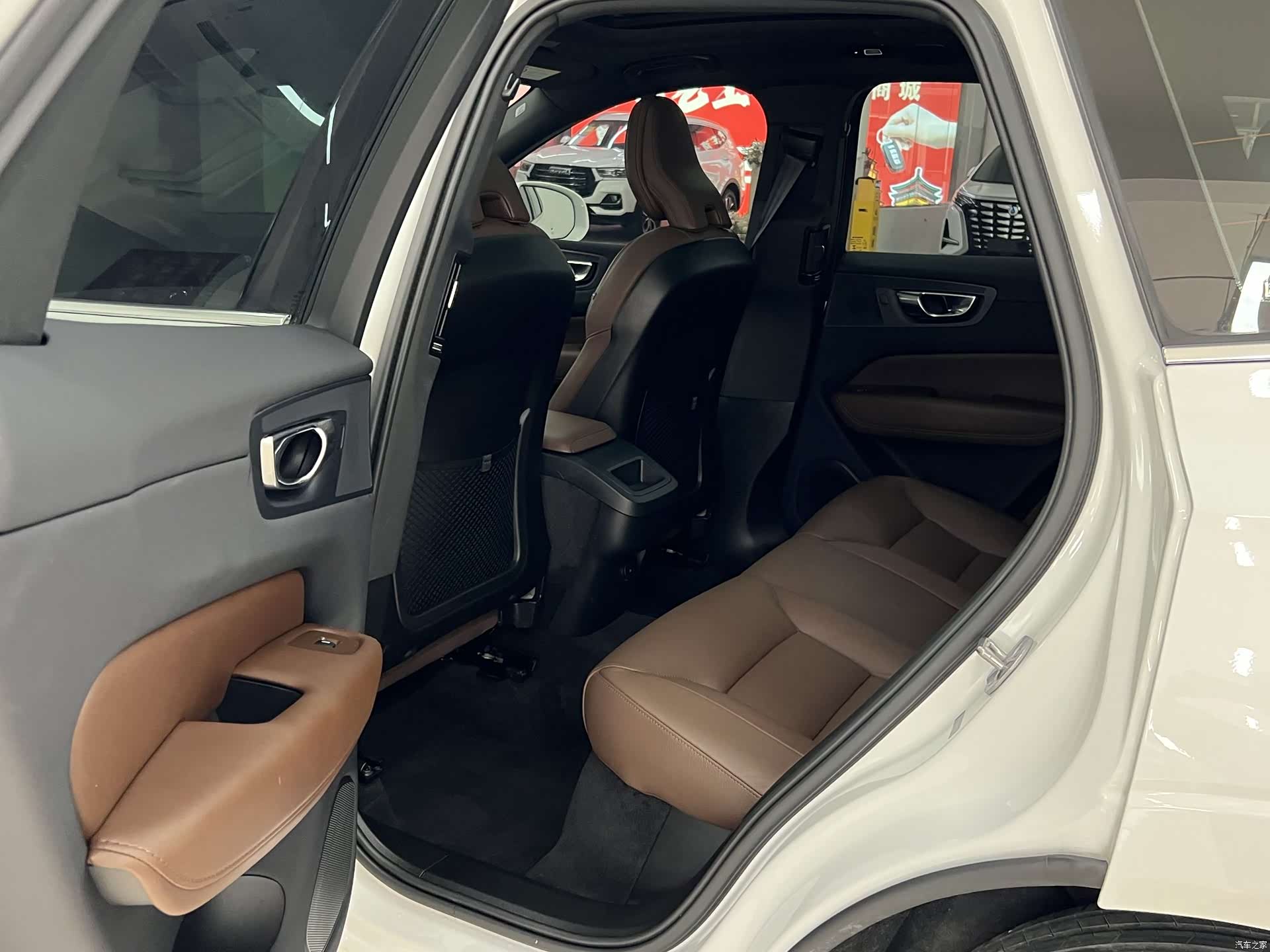 Volvo XC60, 2024 6