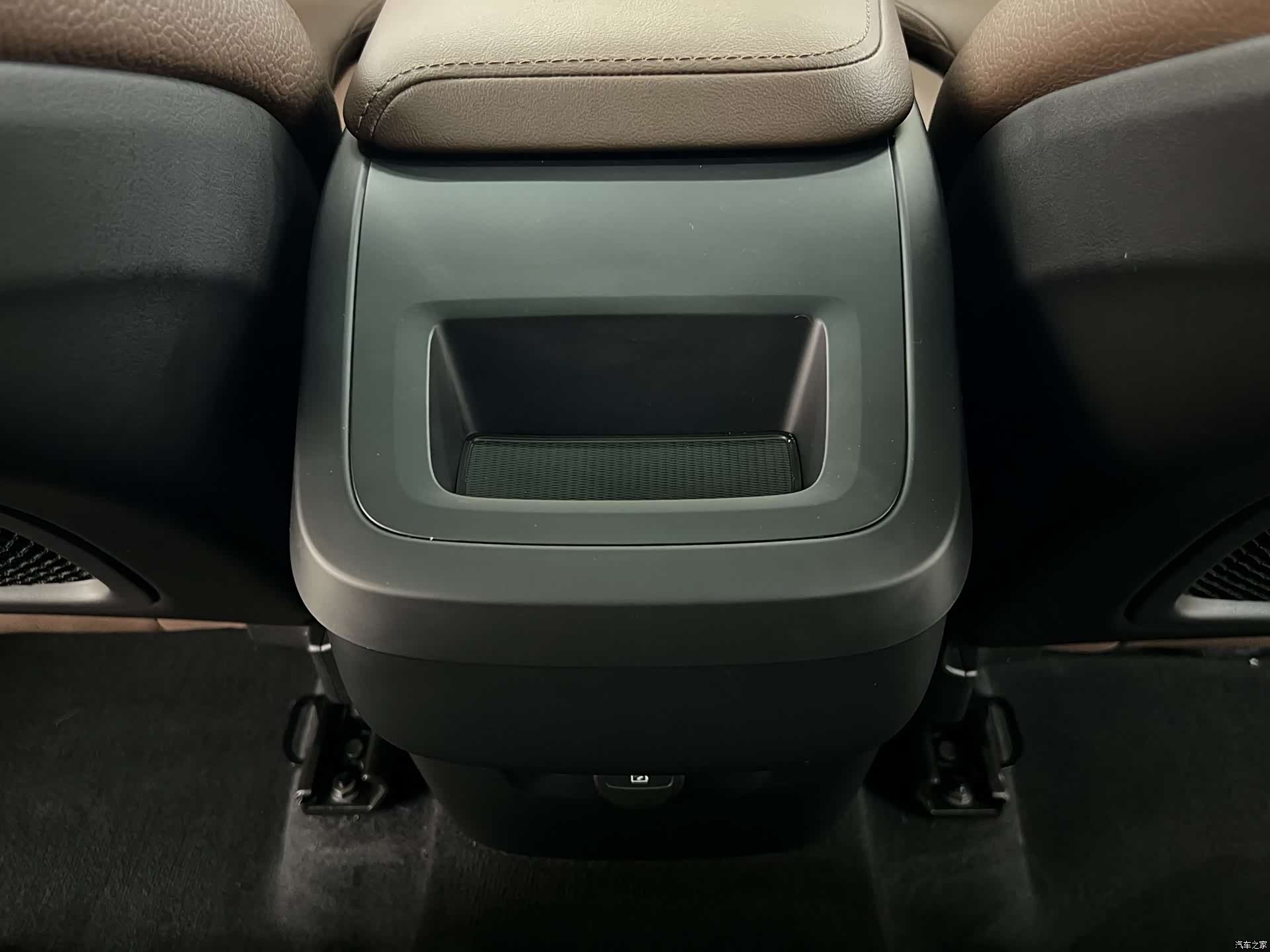 Volvo XC60, 2024 13