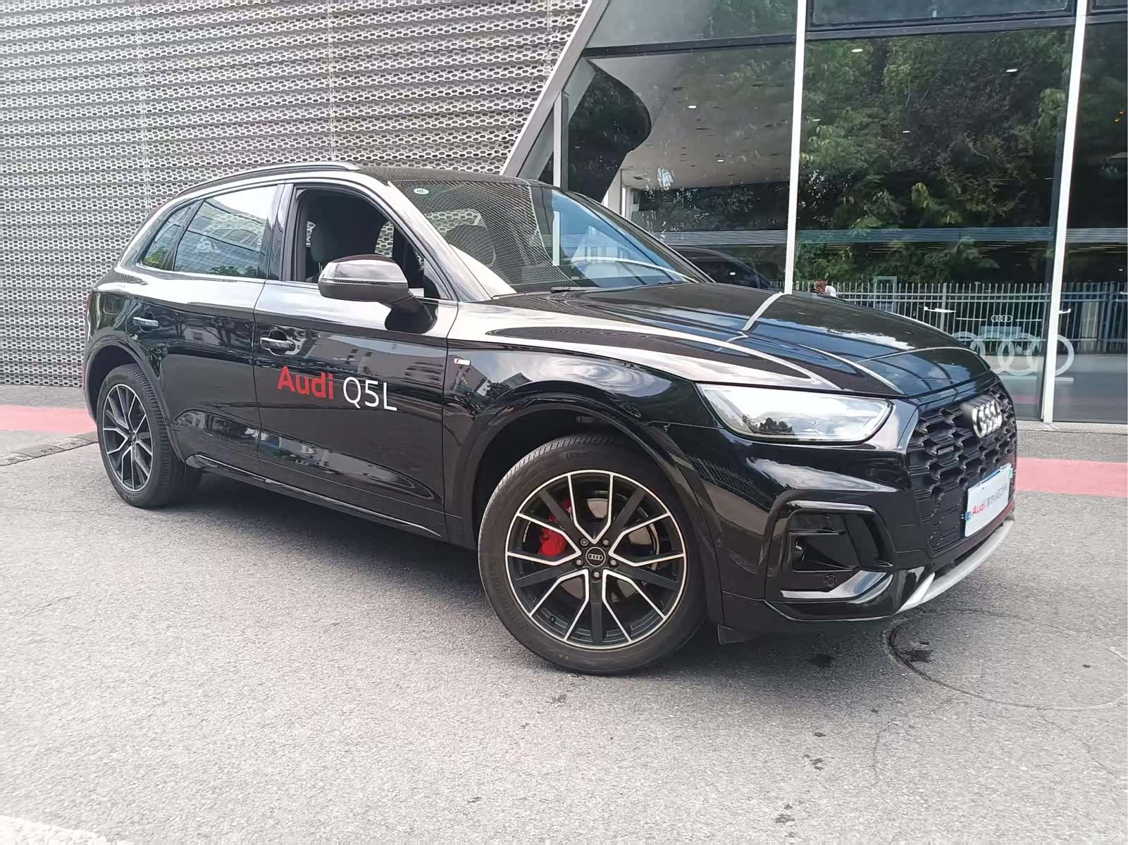 Audi Q5L, 2024 3