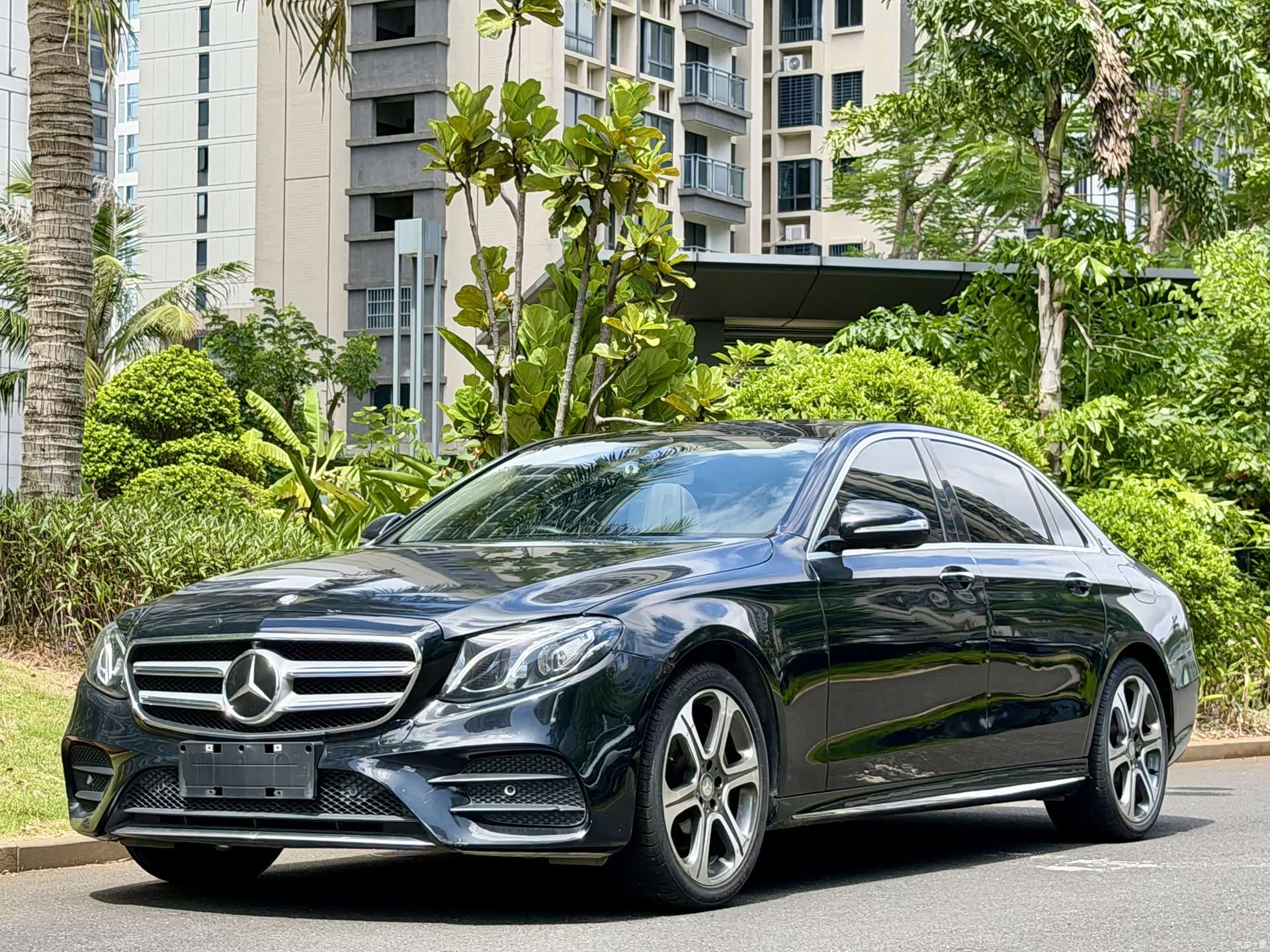 Mercedes-Benz E-Class, 2016 1