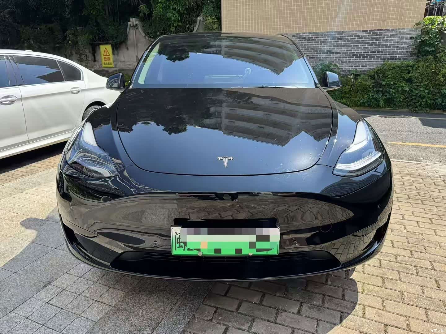 Tesla Model Y, 2023 2