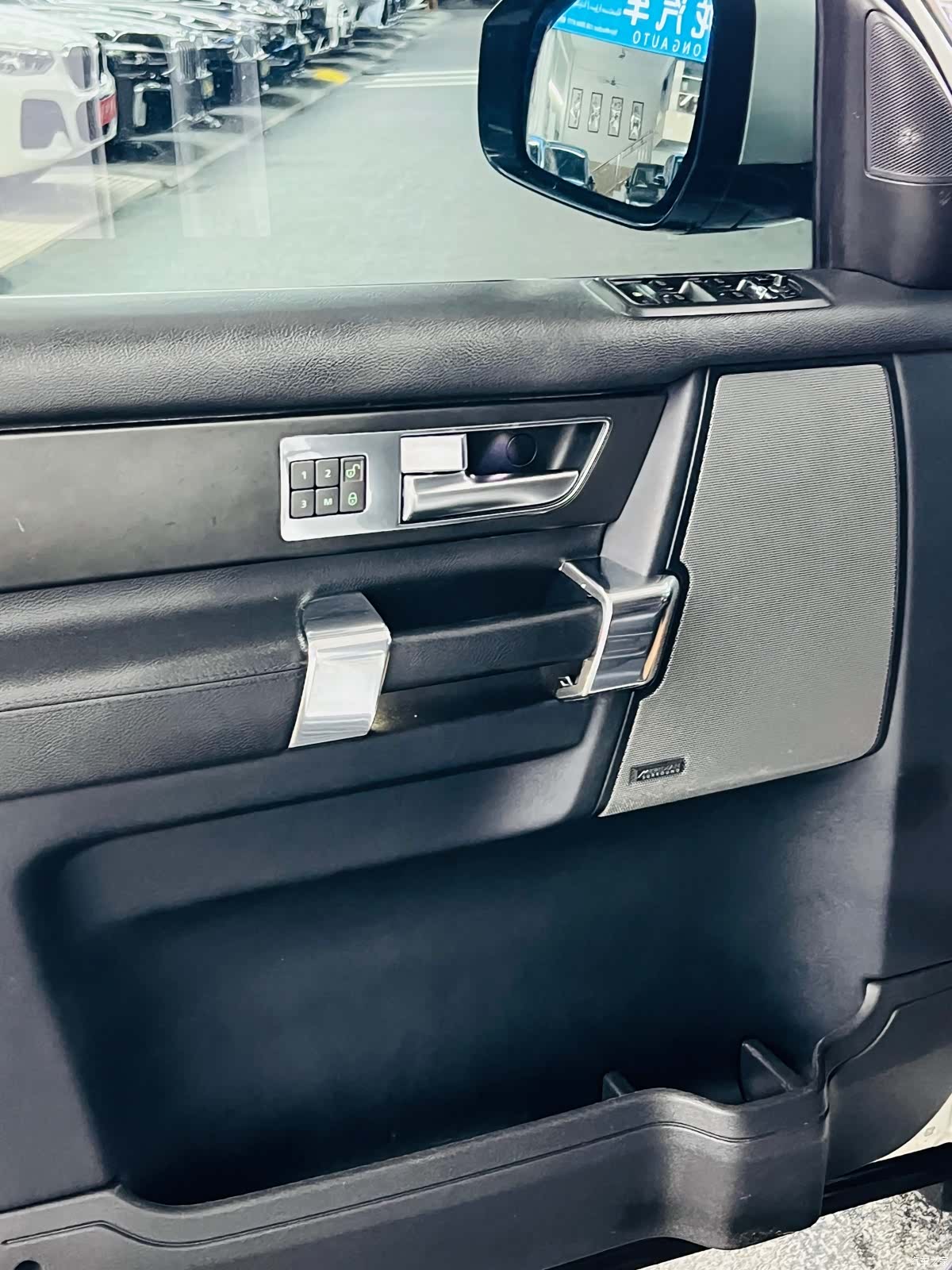 Land Rover Discovery, 2016 17