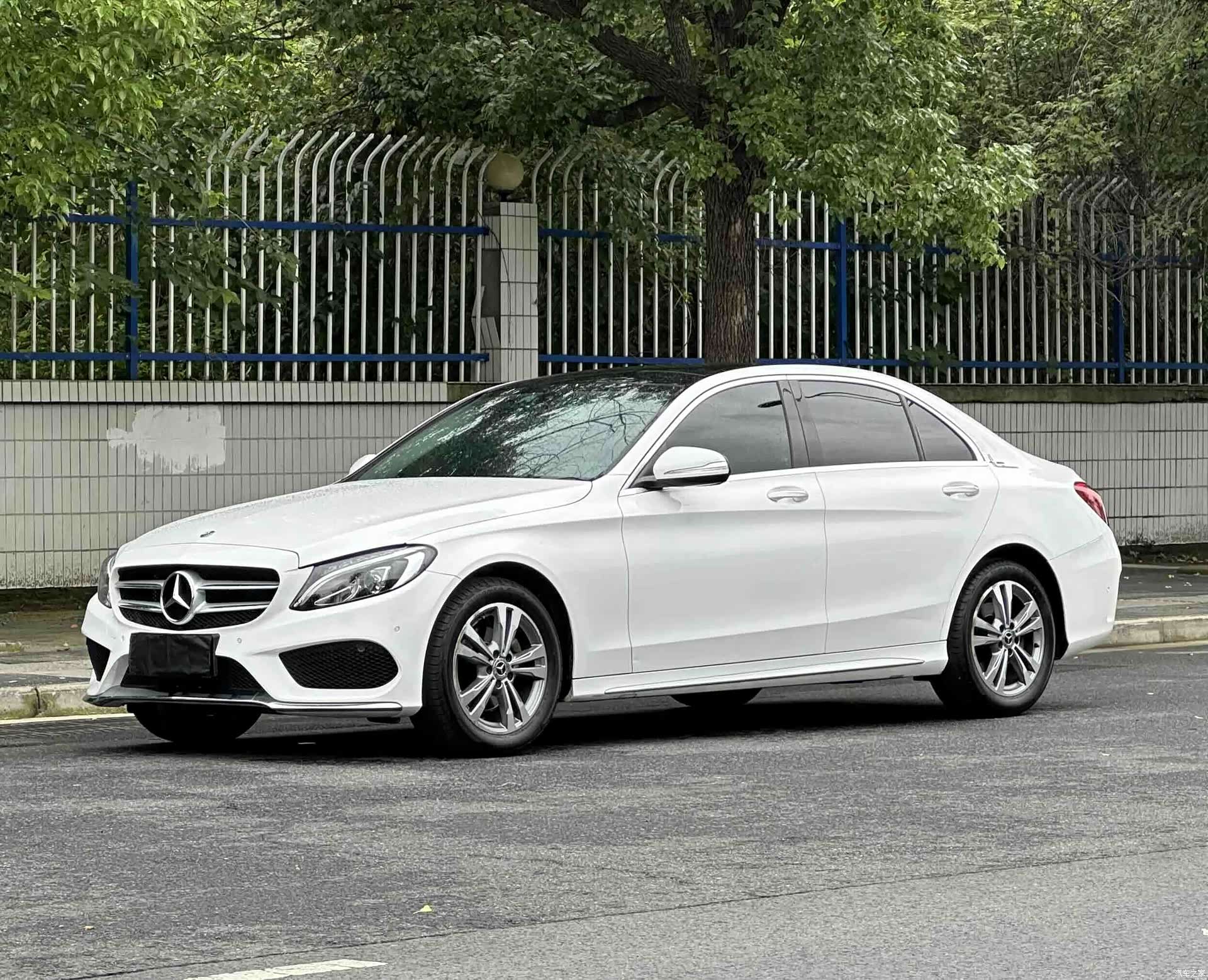 Mercedes-Benz C-Class, 2017 1