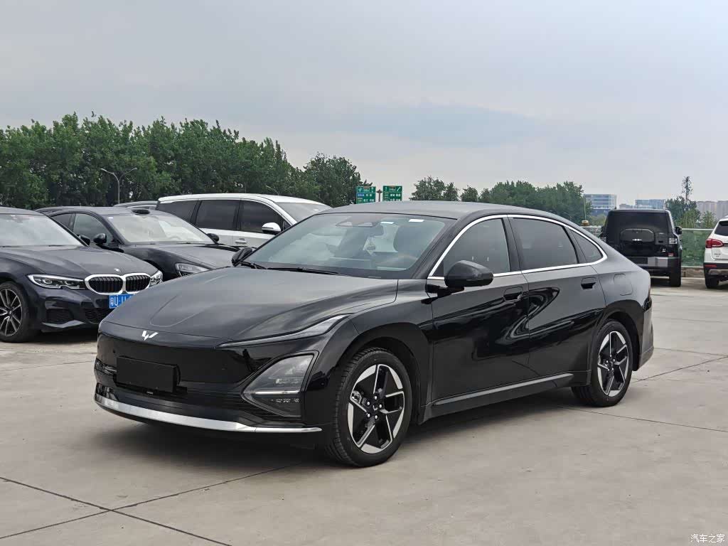Wuling Starlight, 2025 1