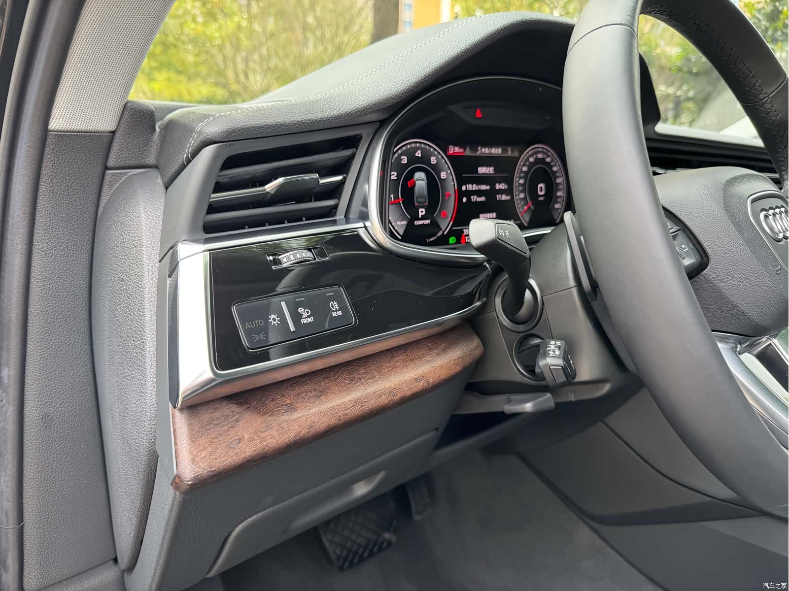 Audi Q7, 2023 9
