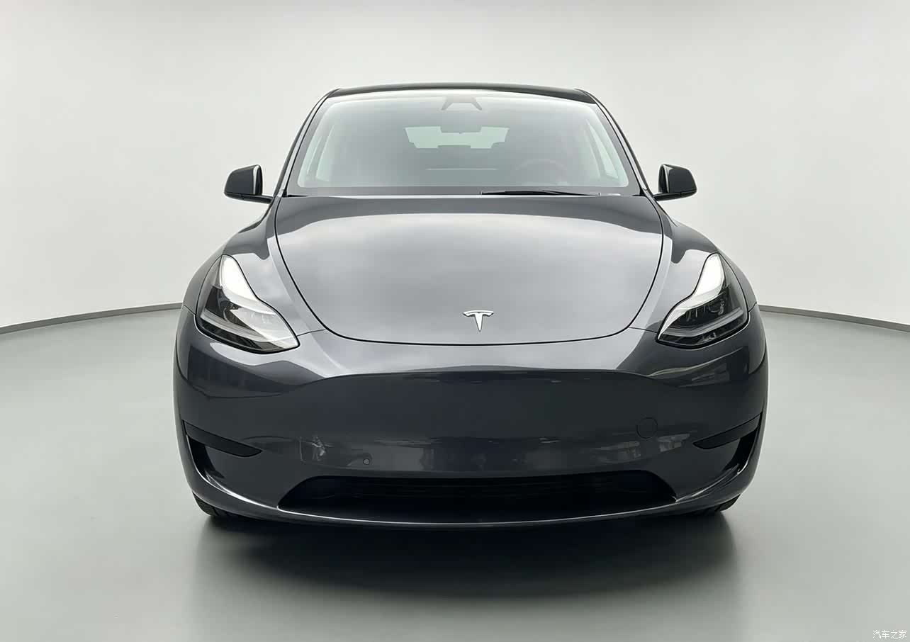 Tesla Model Y, 2022 2