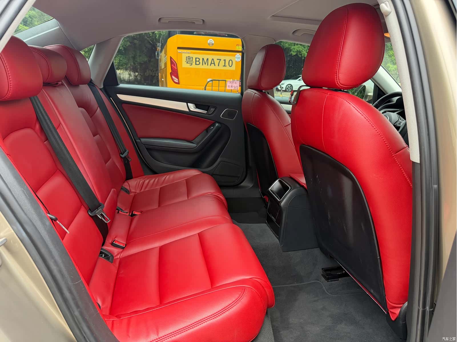 Audi A4L, 2014 12