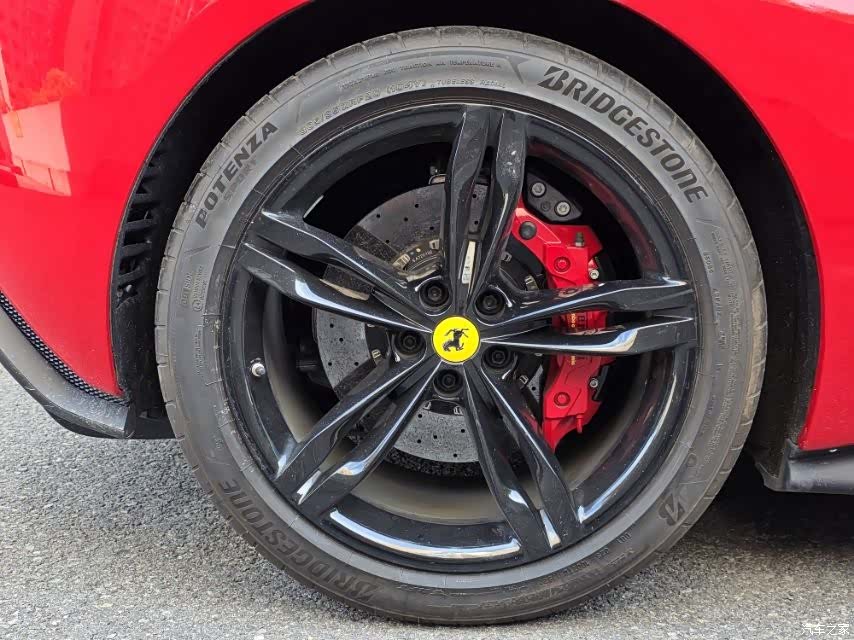 Ferrari 296, 2023 13