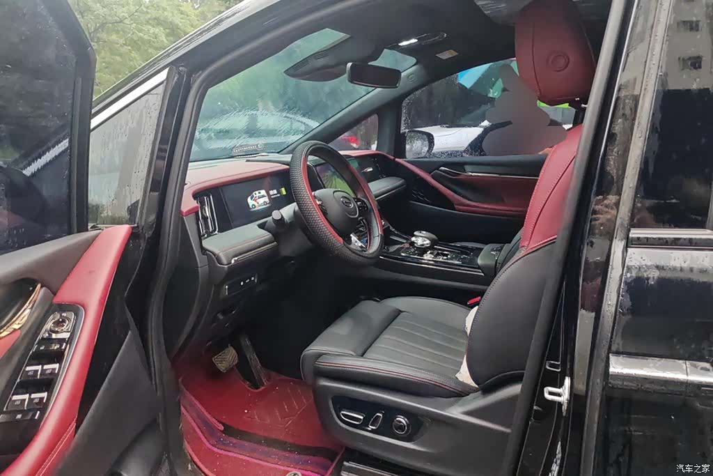 Trumpchi M8, 2025 9