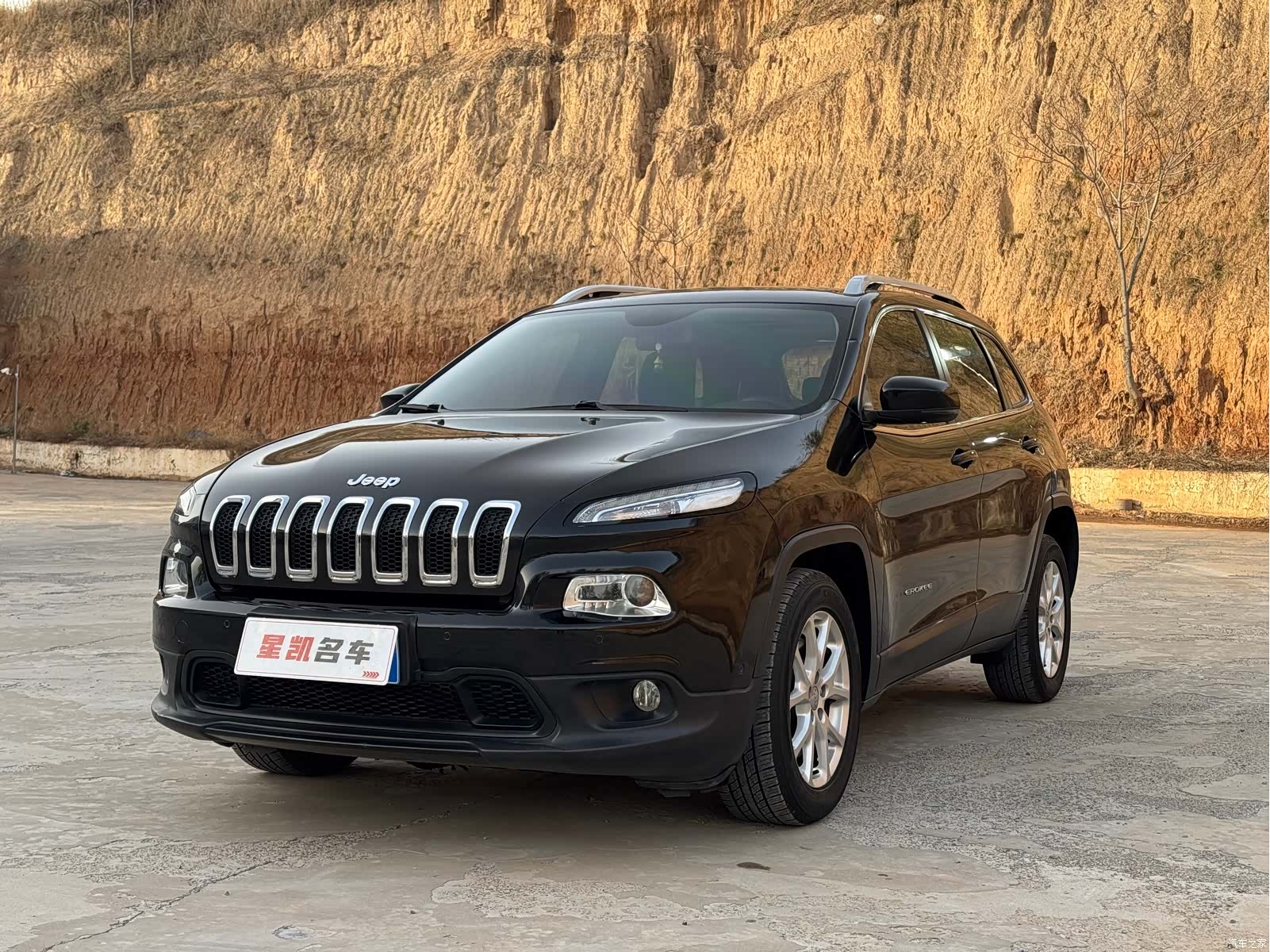 Jeep Cherokee, 2017 1