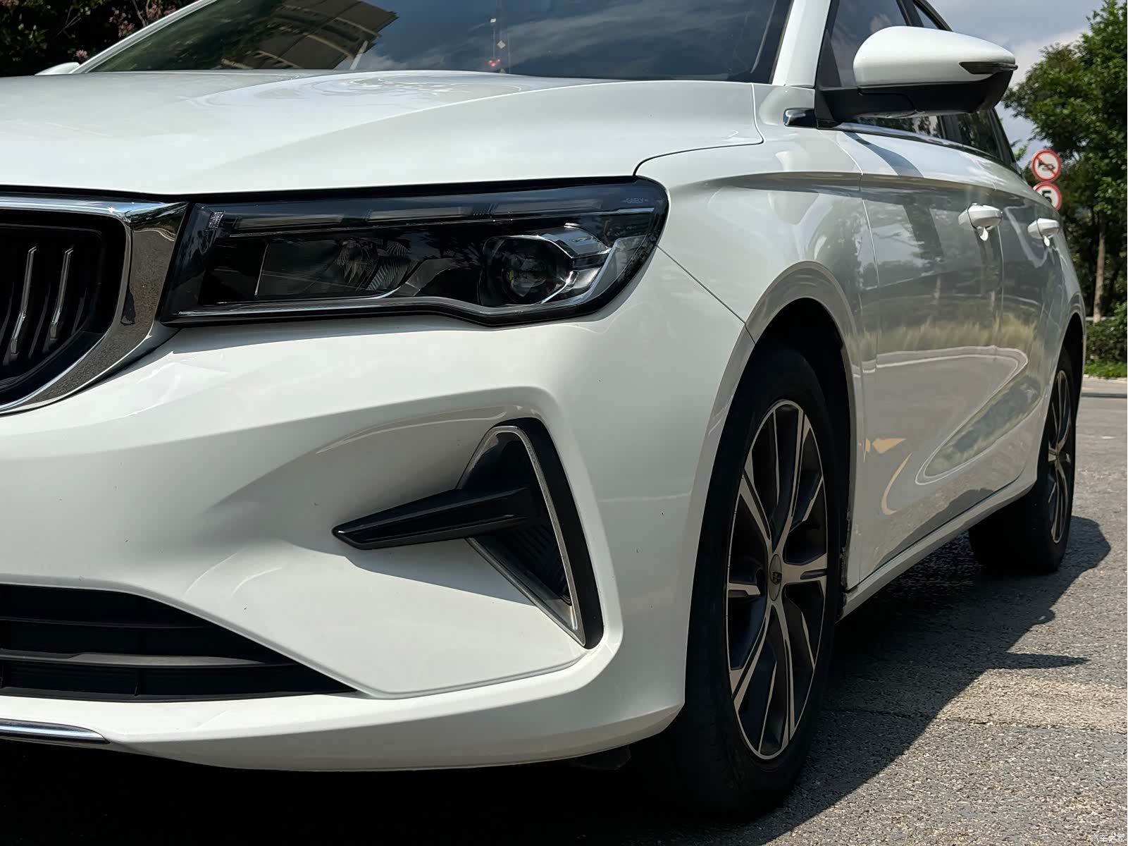 Geely Emgrand, 2021 4