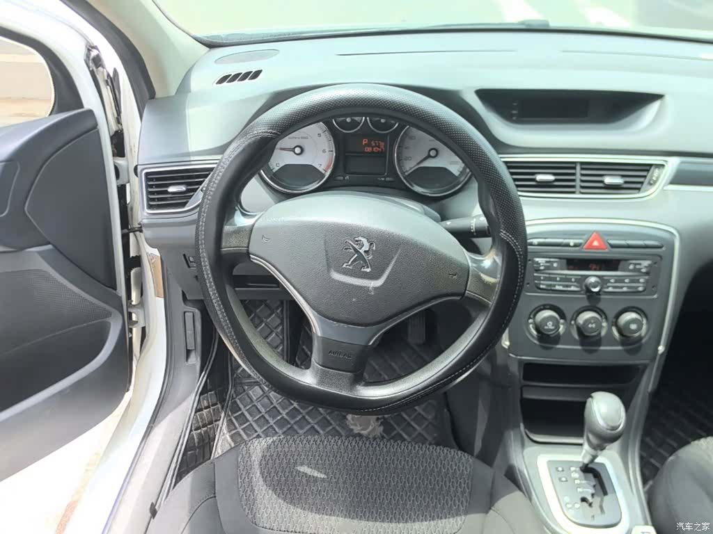 Peugeot 308, 2014 11
