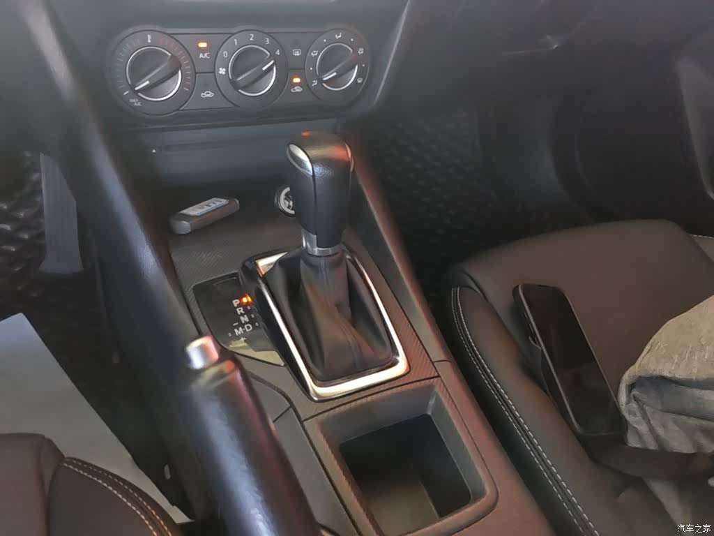 Mazda Mazda3, 2016 14