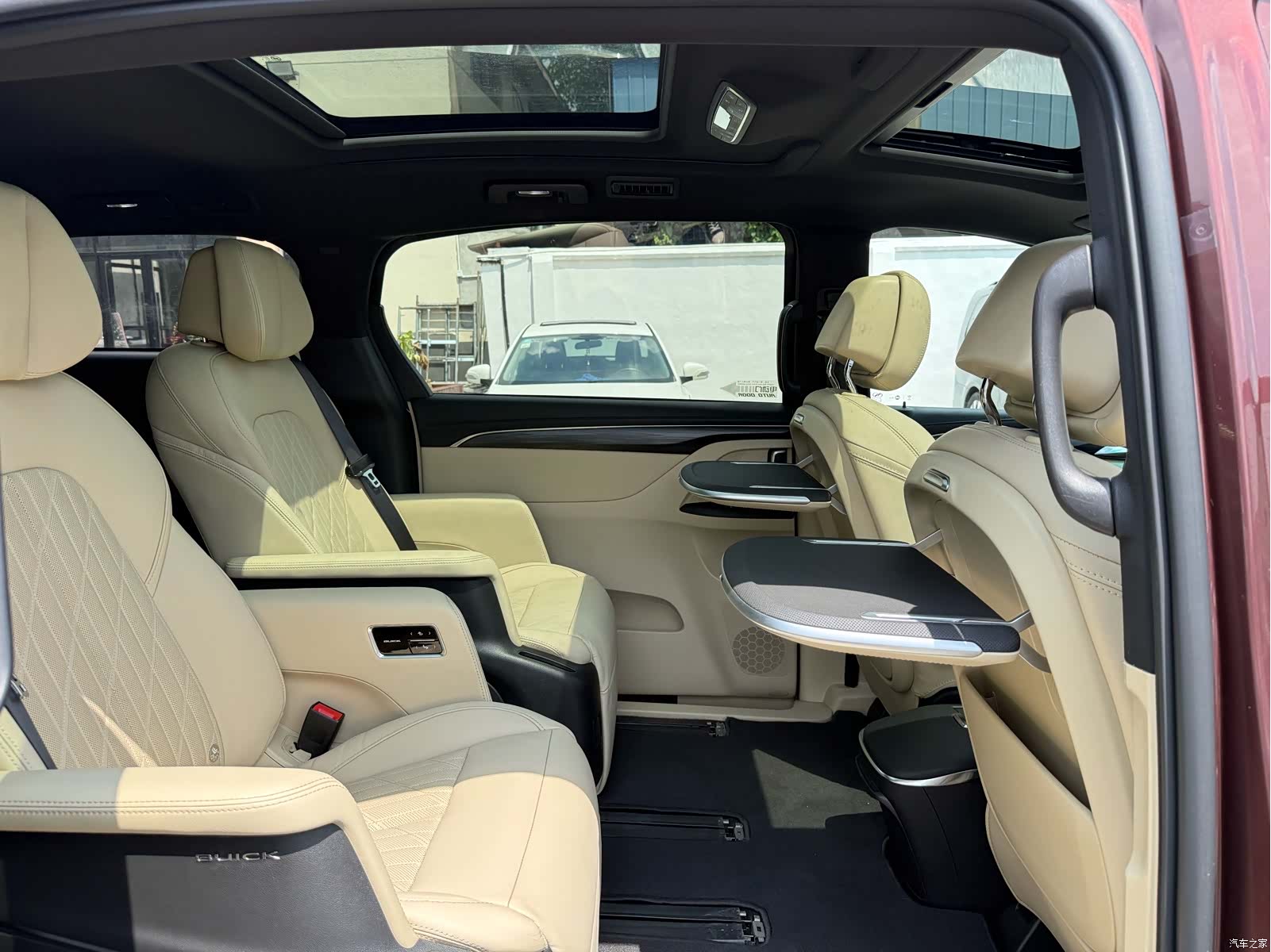 Buick GL8, 2022 12