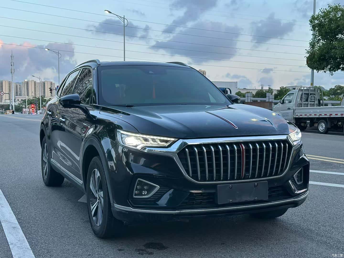 Hongqi HS5, 2021 3