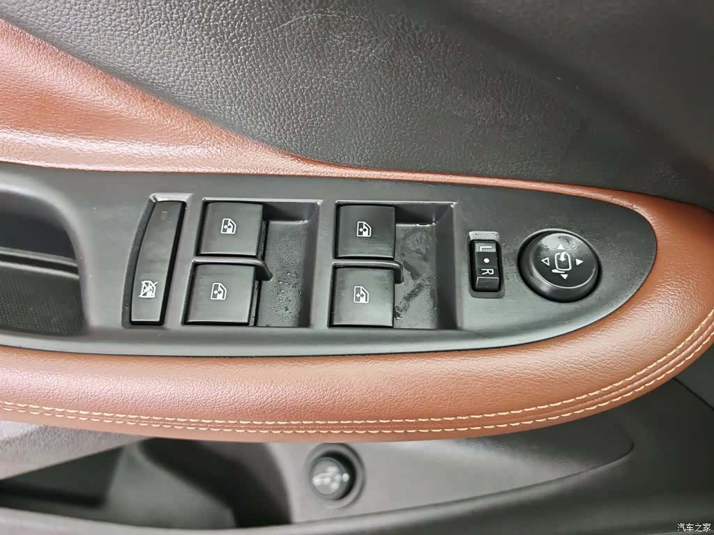 Buick Envision Plus, 2019 9