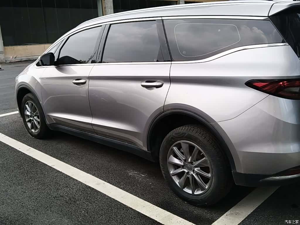 Geely Jiaji, 2021 все фото