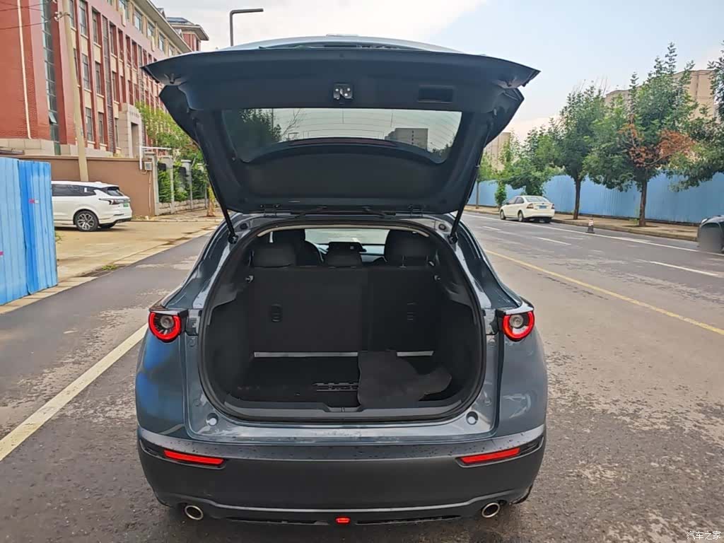Mazda CX-30, 2025 19