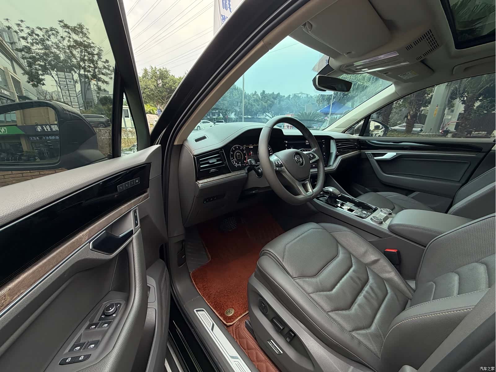 Volkswagen Touareg, 2020 8