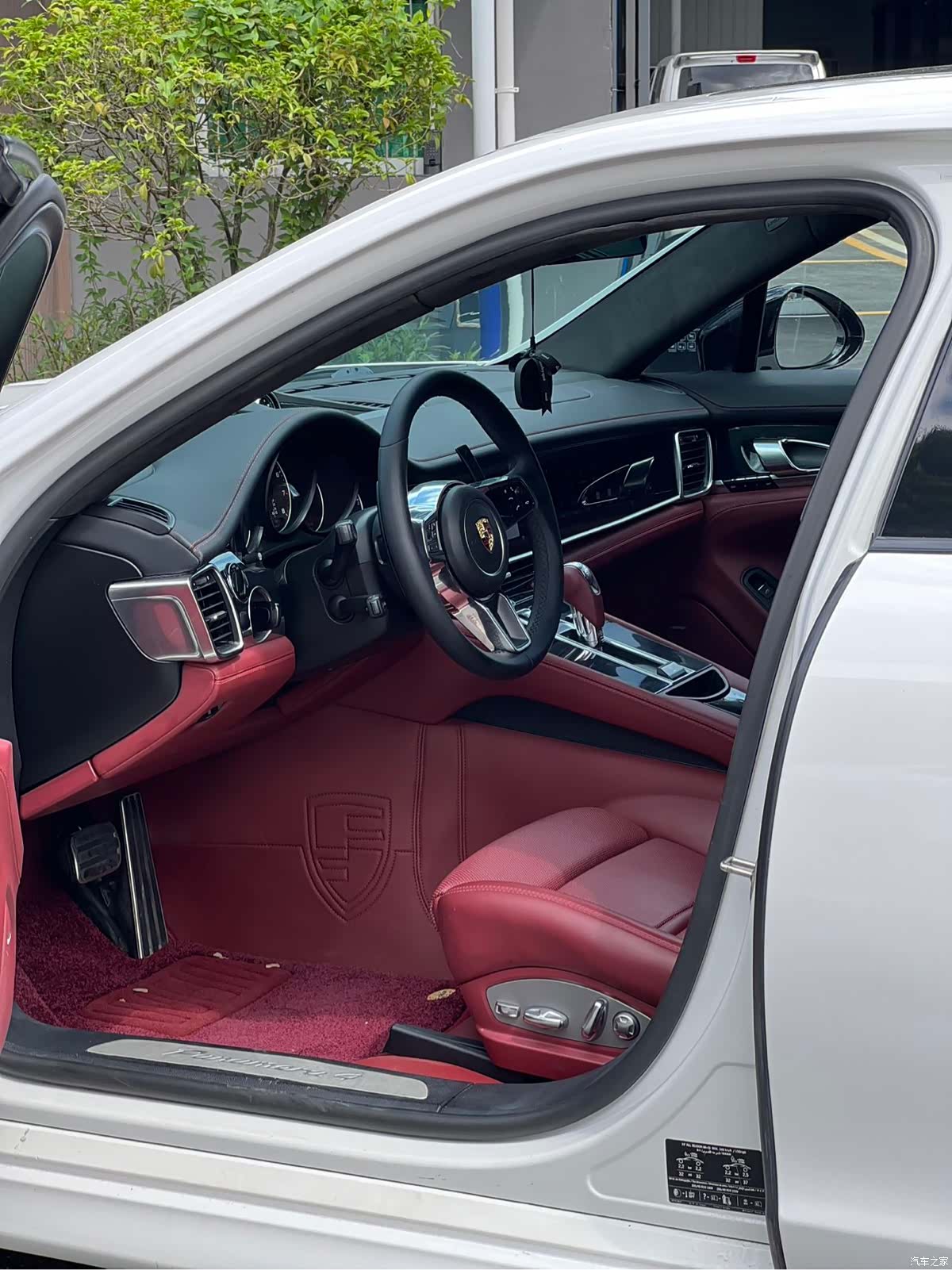 Porsche Panamera, 2011 7