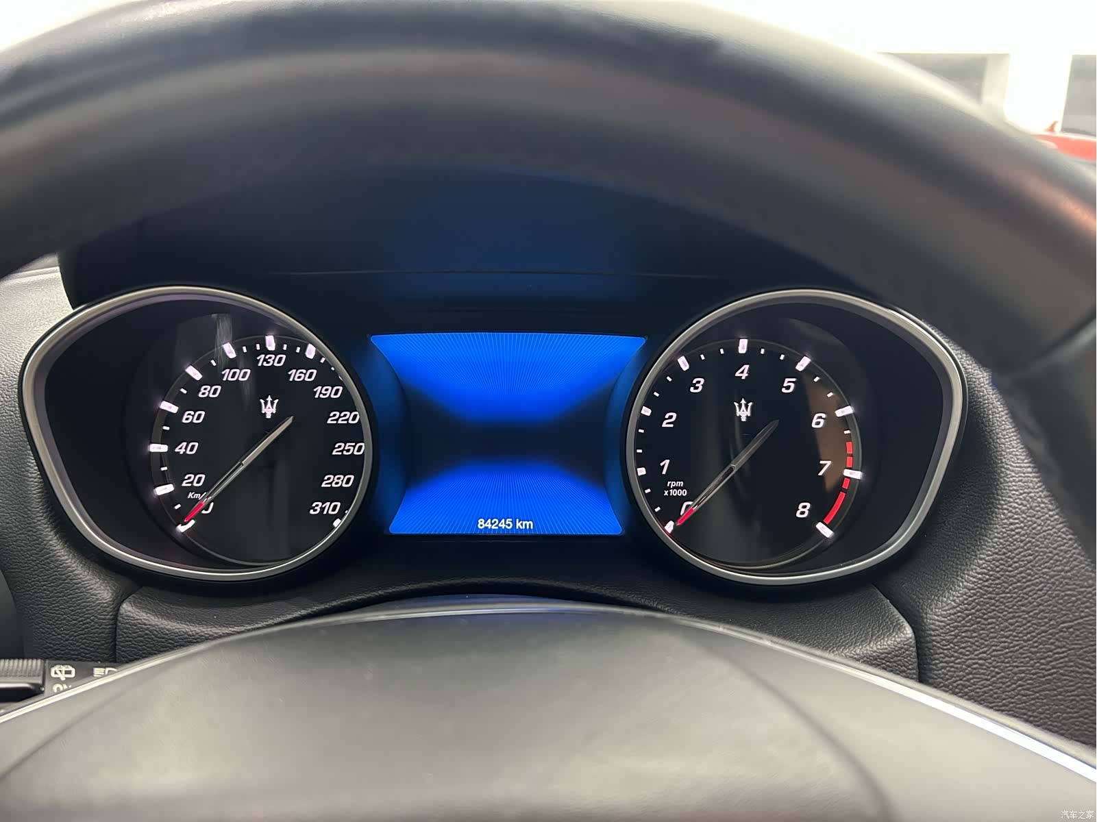 Maserati Levante, 2018 все фото