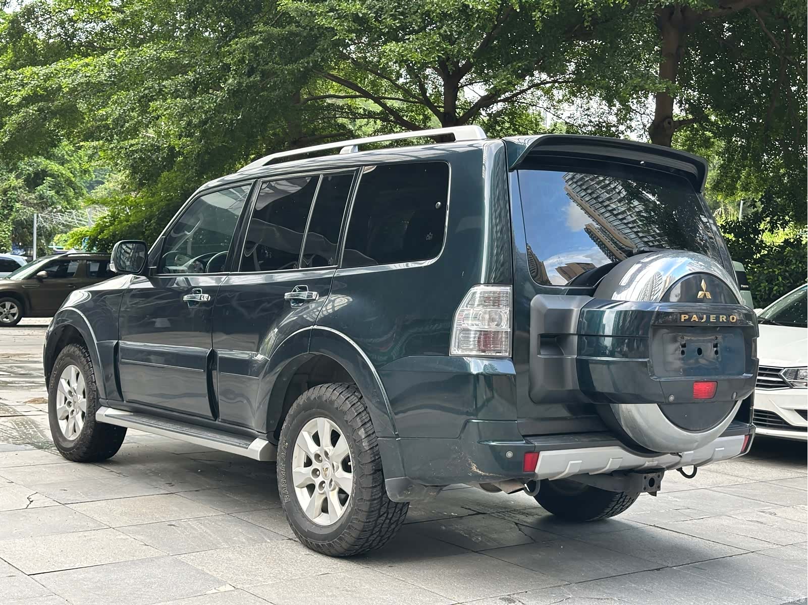 Mitsubishi Pajero, 2011 6
