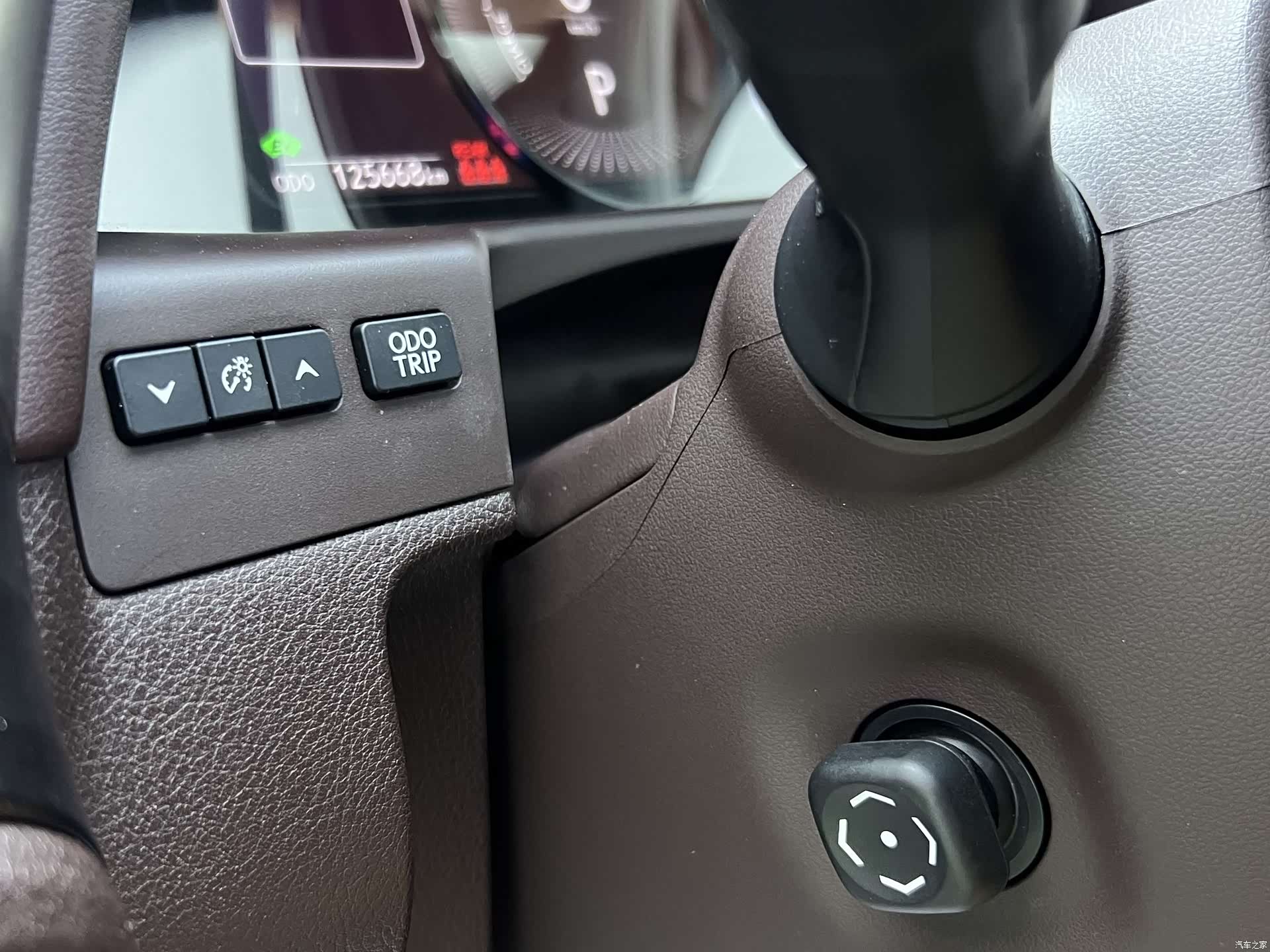 Lexus ES, 2018 10