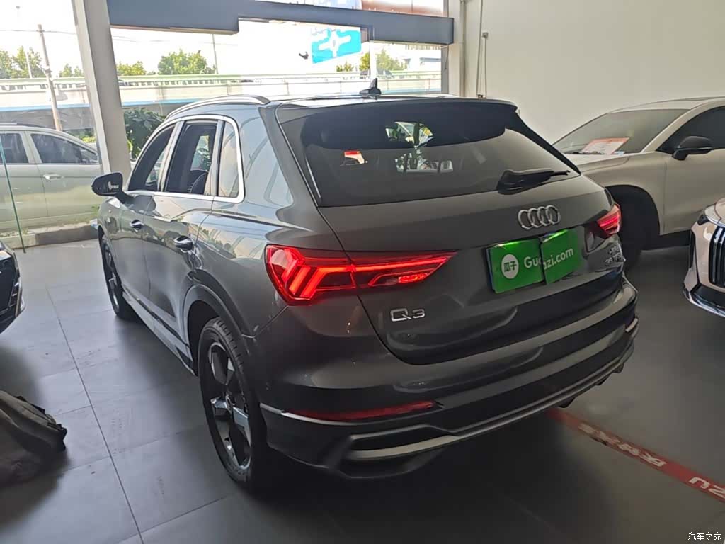 Audi Q3, 2022 все фото
