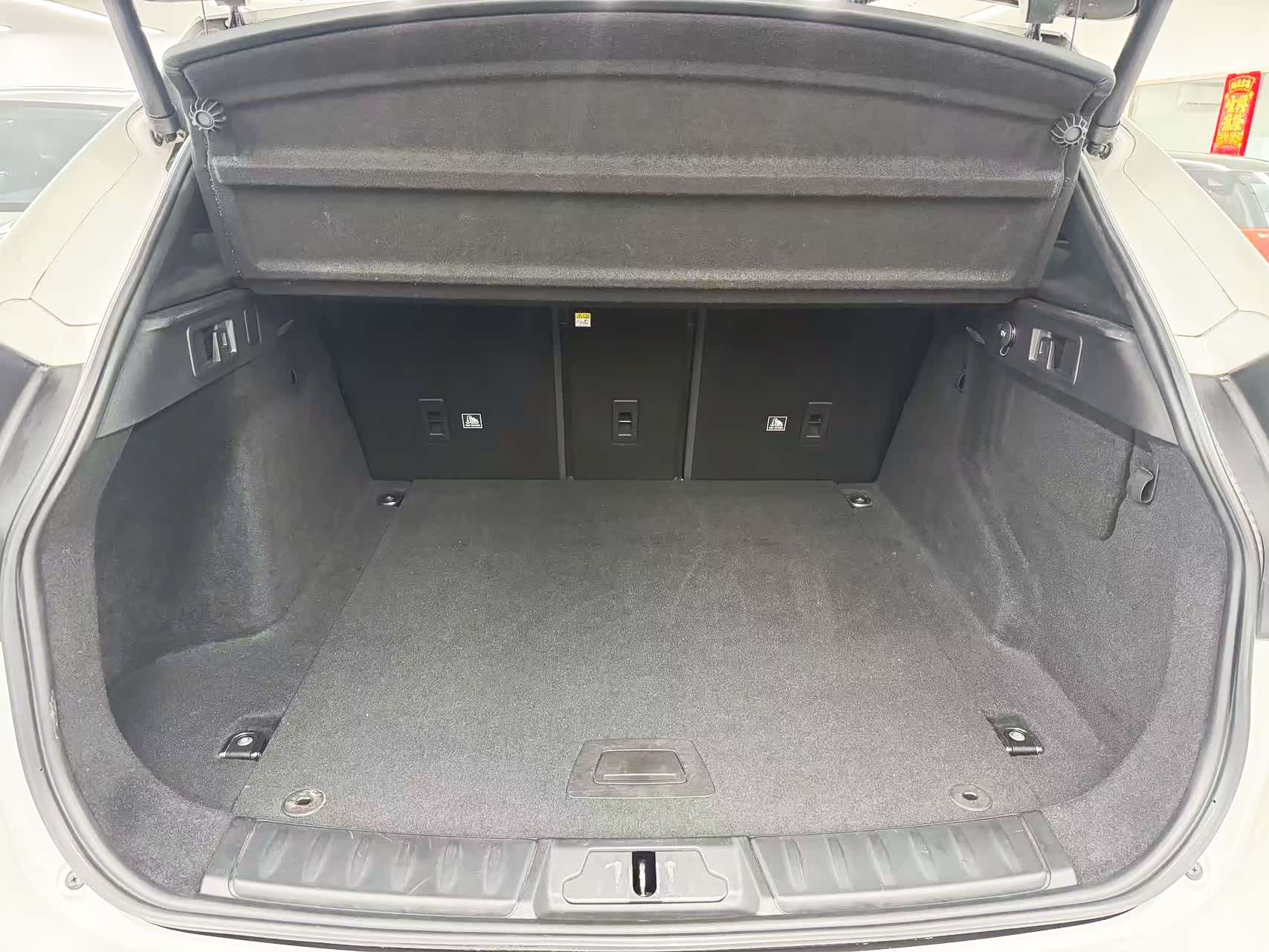 Jaguar F-PACE, 2018 19